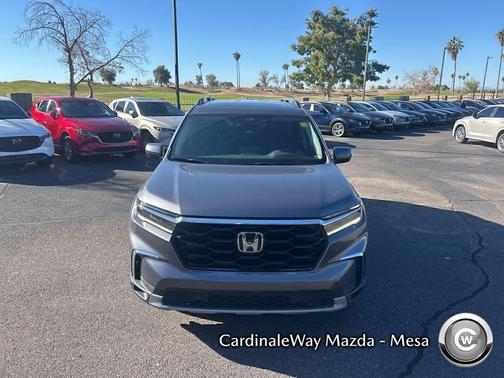 2023 Honda Pilot Touring 8-Passenger