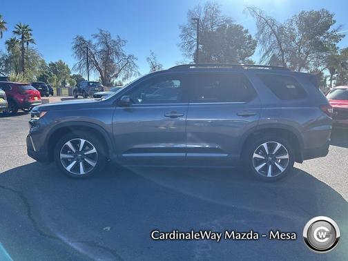 2023 Honda Pilot Touring 8-Passenger