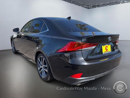 2018 Lexus IS 300 Base