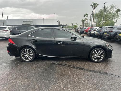 2018 Lexus IS 300 Base