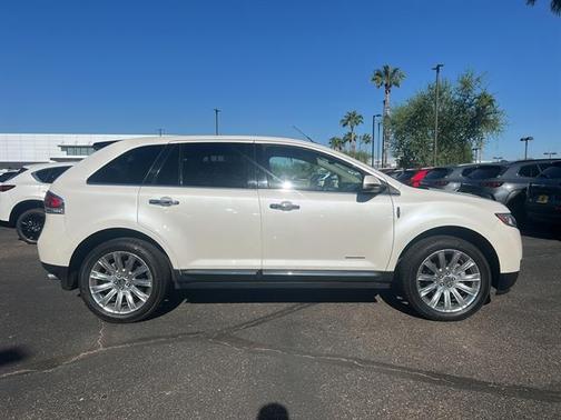 2013 Lincoln MKX Base