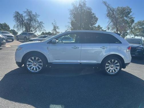 2013 Lincoln MKX Base