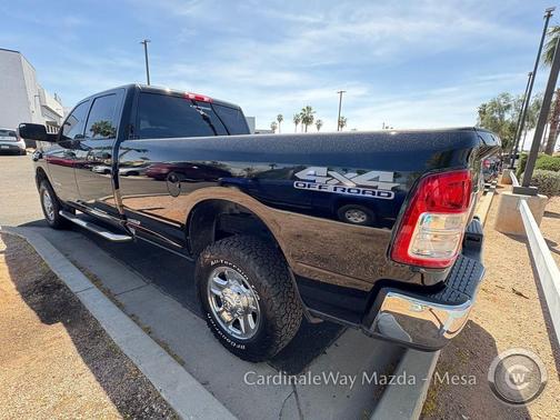 Diamond Black Crystal Pearlcoat 2021 RAM 2500 Tradesman Crew Cab 4x4 8' Box
