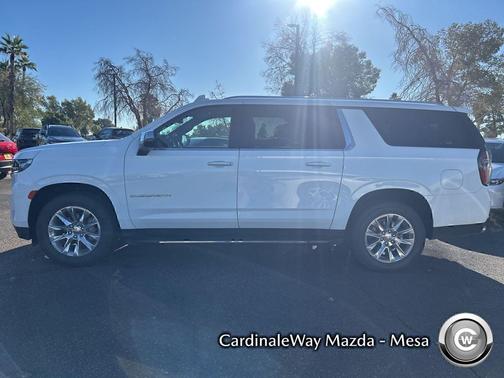2023 Chevrolet Suburban Premier
