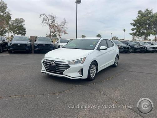 2020 Hyundai ELANTRA SE