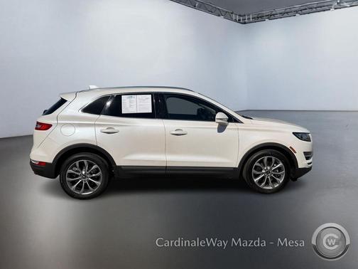 WHITE PLATINUM MET TRI-COAT 2019 Lincoln MKC Select