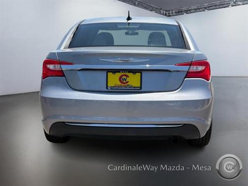 2014 Chrysler 200 LX