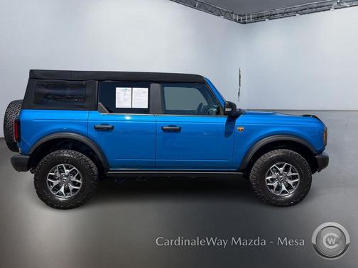 2023 Ford Bronco Badlands