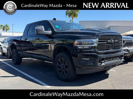 Diamond Black Crystal Pearlcoat 2024 RAM 2500 Laramie Crew Cab 4x4 6'4' Box