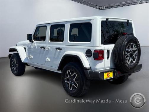 2024 Jeep Wrangler 4-Door Sahara 4x4