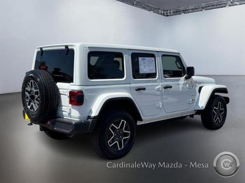 2024 Jeep Wrangler 4-Door Sahara 4x4