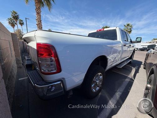 2024 RAM 2500 Big Horn Crew Cab 4x4 8' Box