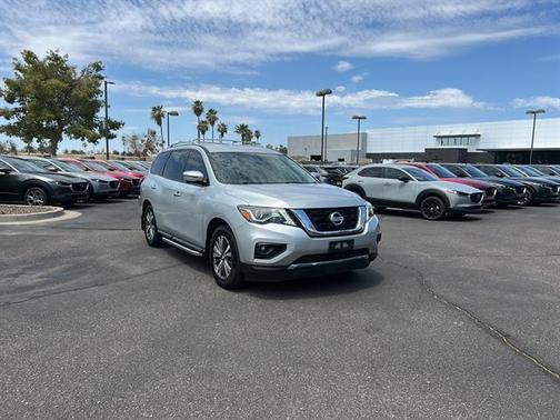2020 Nissan Pathfinder SL 2WD