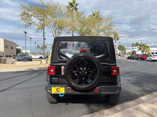 2022 Jeep Wrangler Unlimited 4xe Sahara