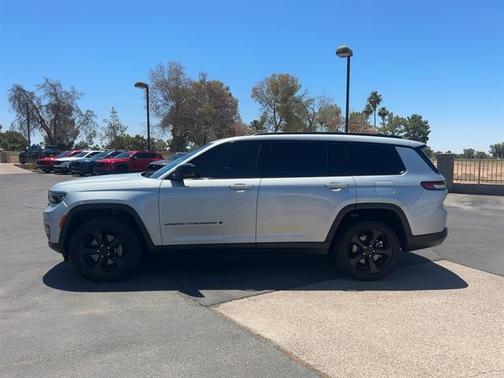 2023 Jeep Grand Cherokee L Altitude