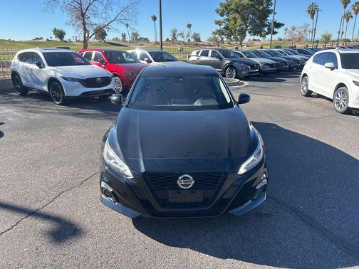 2022 Nissan Altima SR FWD