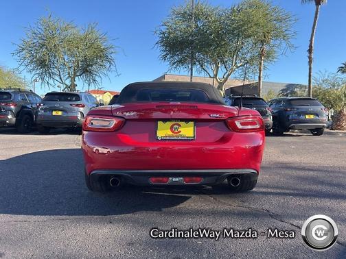 2018 FIAT 124 Spider Base