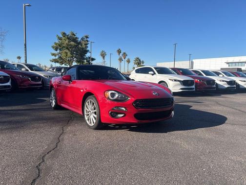 2018 FIAT 124 Spider Base