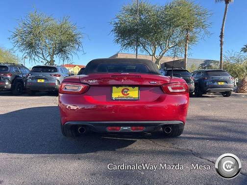 2018 FIAT 124 Spider Base