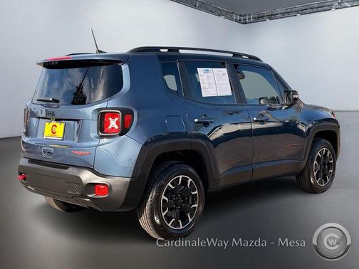 2023 Jeep Renegade Trailhawk
