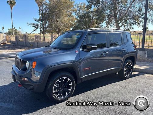 2023 Jeep Renegade Trailhawk