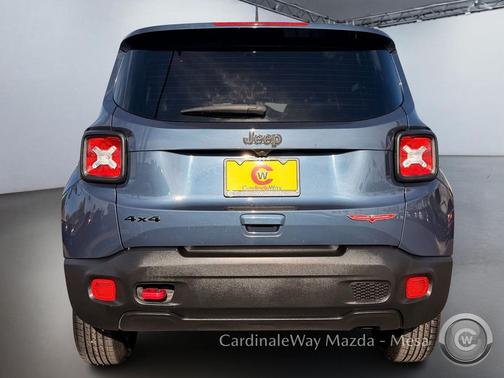 2023 Jeep Renegade Trailhawk