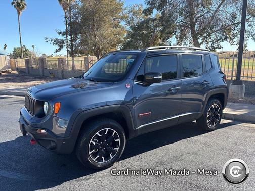 2023 Jeep Renegade Trailhawk