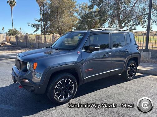 2023 Jeep Renegade Trailhawk