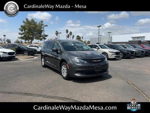 2023 Chrysler Voyager LX