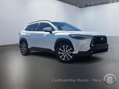 2024 Toyota Corolla Cross XLE