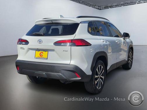 2024 Toyota Corolla Cross XLE