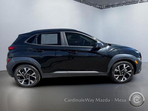Ultra Black 2022 Hyundai KONA Limited