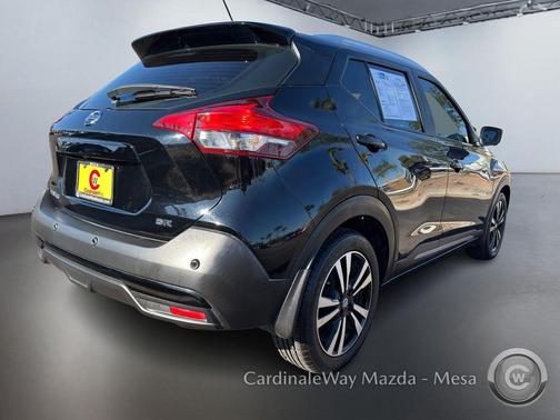 2020 Nissan Kicks SR
