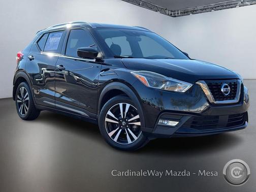 2020 Nissan Kicks SR