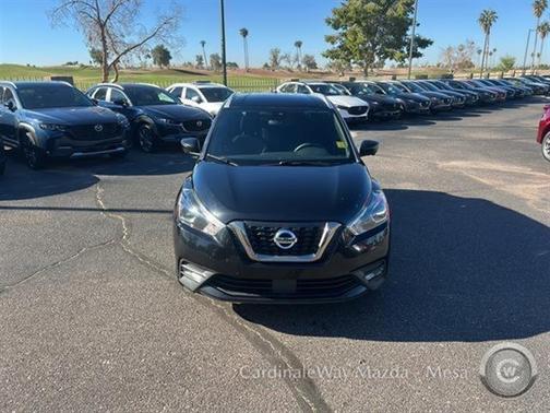 2020 Nissan Kicks SR