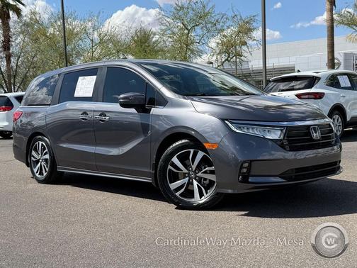 Sonic Gray Pearl 2024 Honda Odyssey Touring