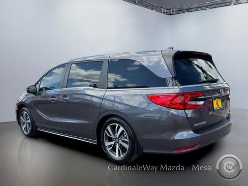 Sonic Gray Pearl 2024 Honda Odyssey Touring