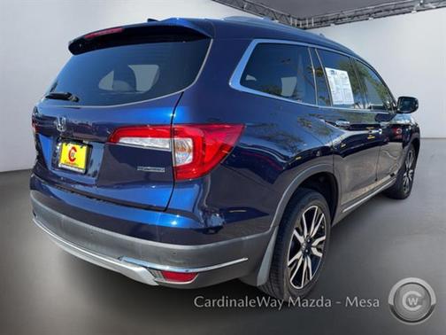 2022 Honda Pilot Touring 8-Passenger