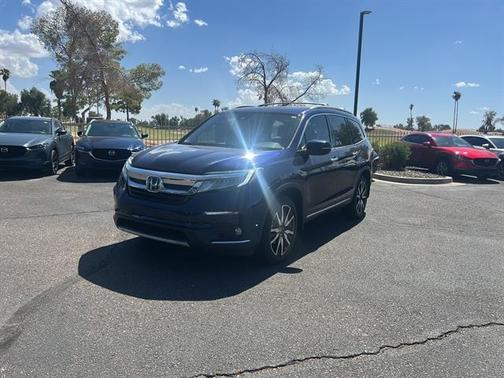 2022 Honda Pilot Touring 8-Passenger