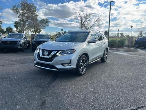 2017 Nissan Rogue SL