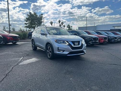 2017 Nissan Rogue SL