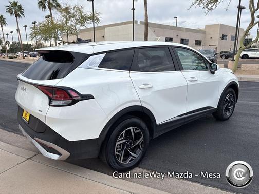 2024 Kia Sportage LX