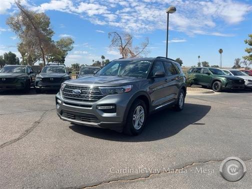 2024 Ford Explorer XLT