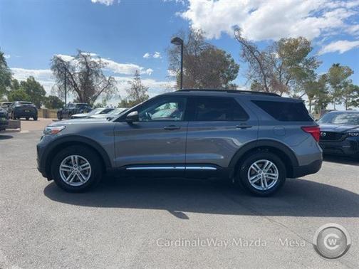 2024 Ford Explorer XLT