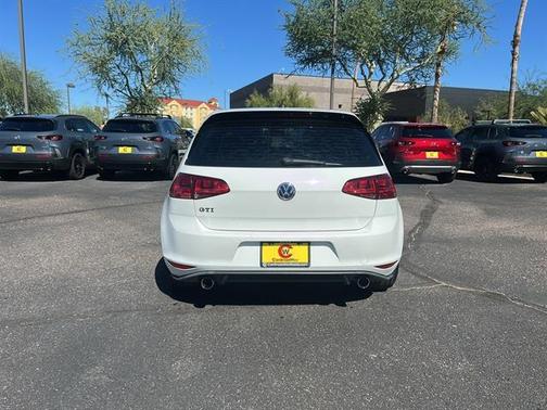 2017 Volkswagen Golf GTI 2.0T S 4-Door