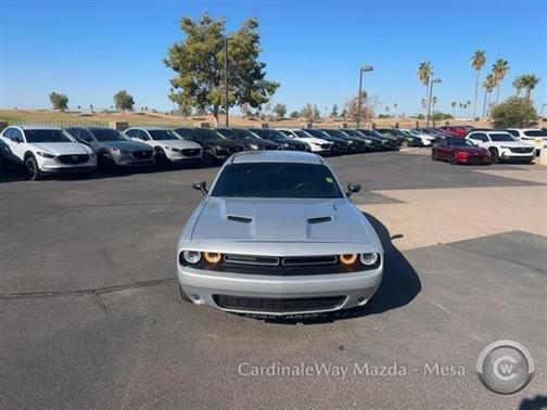 2020 Dodge Challenger SXT