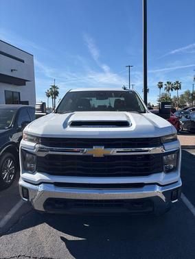 Summit White 2024 Chevrolet Silverado 2500 LT