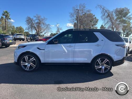 2023 Land Rover Discovery P360 Metropolitan Edition
