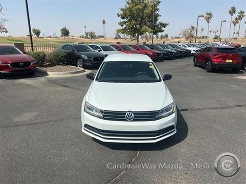 2015 Volkswagen Jetta Auto S w/Technology