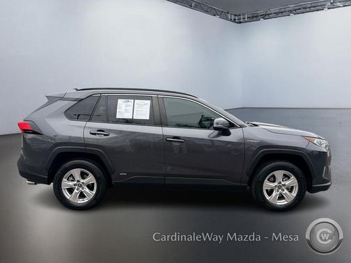 2021 Toyota RAV4 Hybrid XLE
